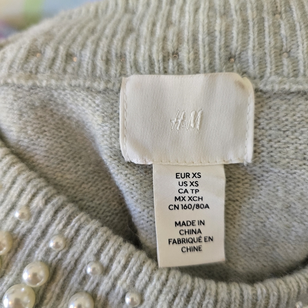 H&M | XS | Pearl Beaded Collar Sweater - Picture 9 of 10
